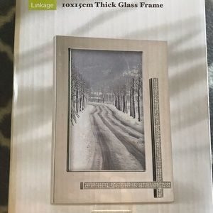 Silver and rhinestone photo frame 10 x 16 cm